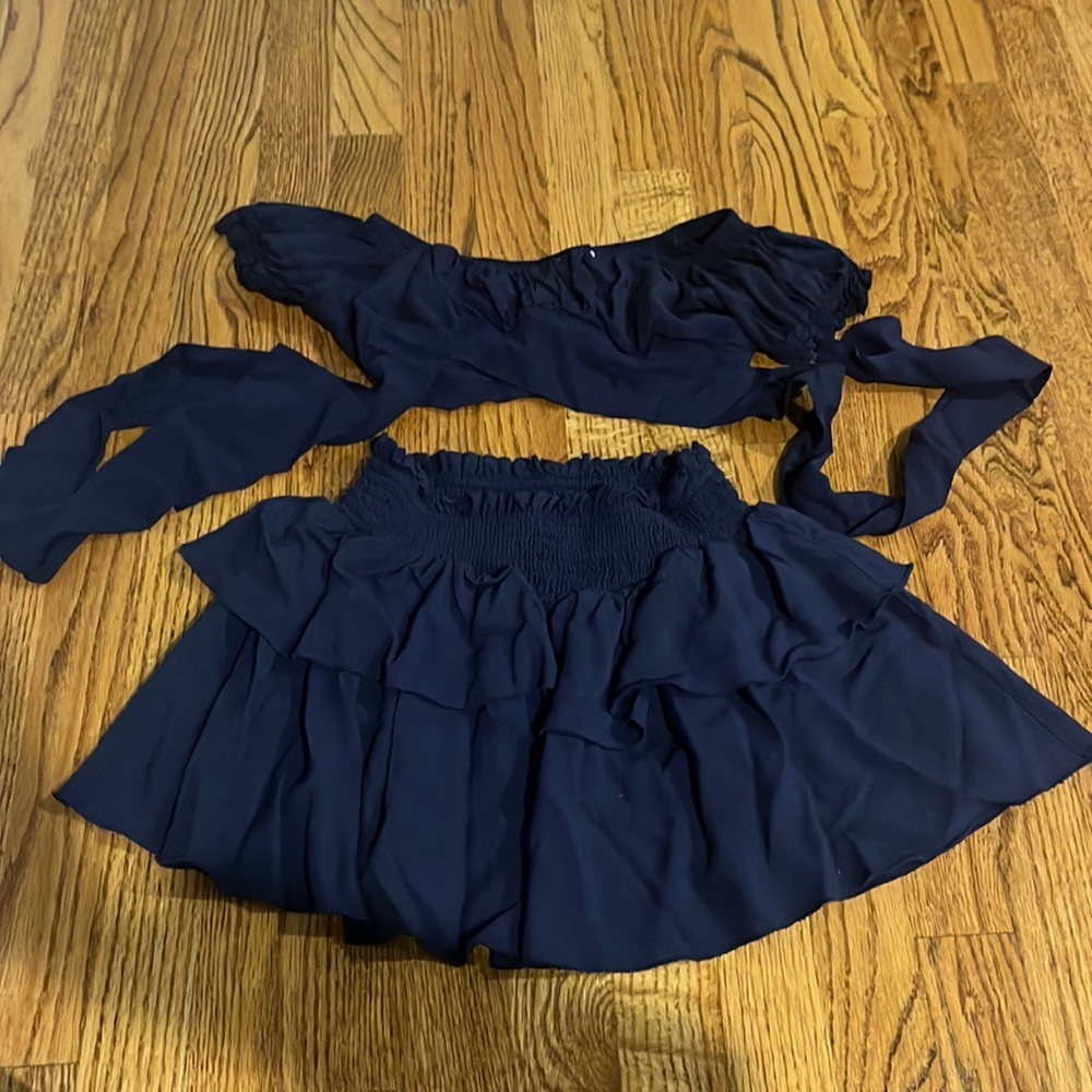 Katie J NYC Girl’s Navy Crop Top and Skirt Set Size XL